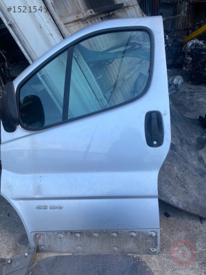 RENO TRAFİC SOL ÖN KAPI ÇIKMA