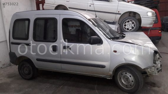 Renault kango sol ön kapi