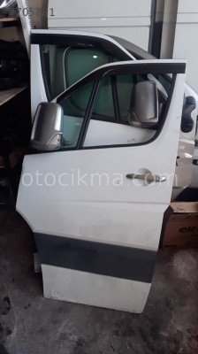 mercedes sprinter çıkma sol ön kapı