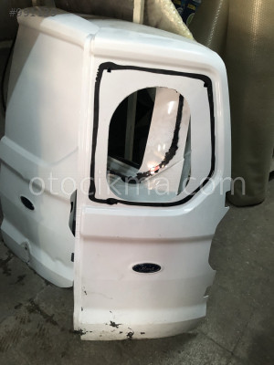 Ford transit courier sağ bağaj