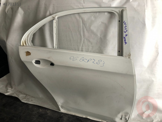 MERCEDES W213 SAĞ ARKA KAPI
