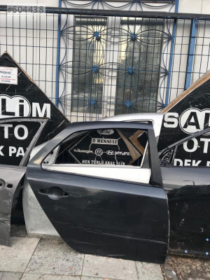 Renault laguna 2 çıkma sağ arka kapı