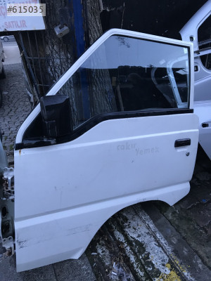 Mitsubishi l 300 çıkma sol ön kapı