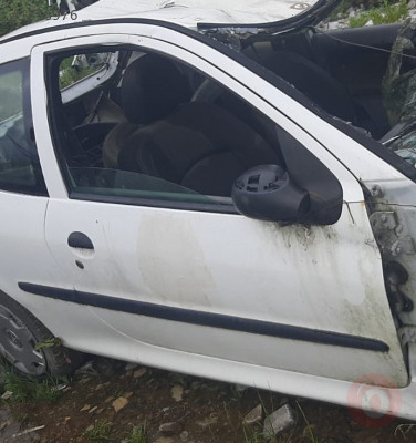 peugeot 206 çıkma sağ ön tek kapı