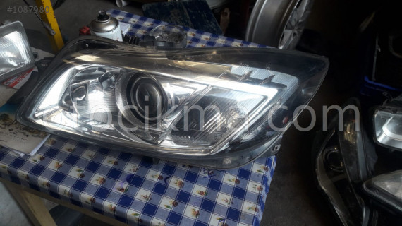 opel insignia çıkma hatasız sol far