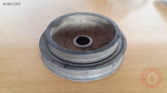 Nissan Almera krank kasnağı