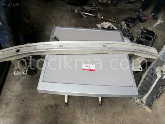 RENAULT MEGANE 3 ÖN TAMPON DEMİRİ
