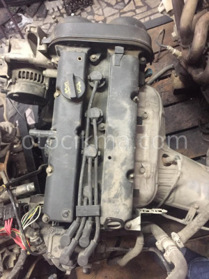 ford focus 2011 1.6 benzin motor