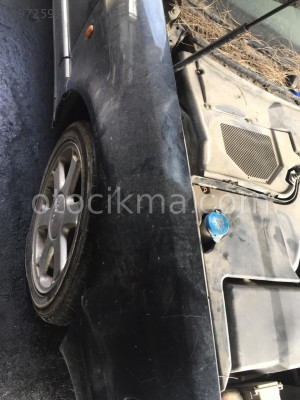 Audı a8 sağ sol camurluk orjinal