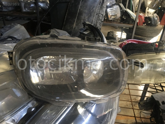 Citroen c3 sağ far Çıkma temiz