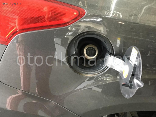 2016 Ford Focus Mca Trend 3,5  yakıt kapağı