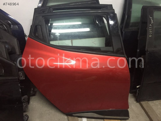 RENAULT CLİO 4 SAĞ ARKA KAPI CIKMA ORJİNAL