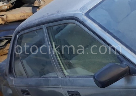 SAĞ TAKIM KAPI CAMI ORJİNAL 1992 TOYOTA COROLLA.