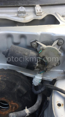 Geely ck ön cam silgi motoru