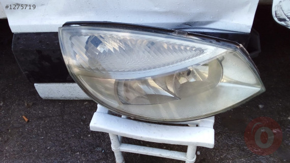 renault scenic çıkma sağ far