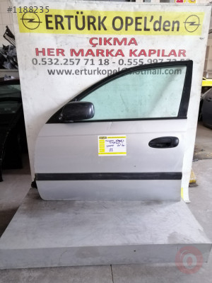 Toyota corona sol ön kapı