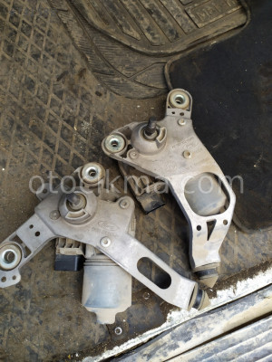 Ford Focus 3 Cam Silgi Motorları