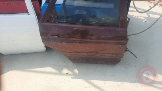 Ford escort sag arka kapi