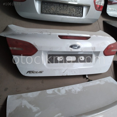 ford focus çıkma bagaj kapısı