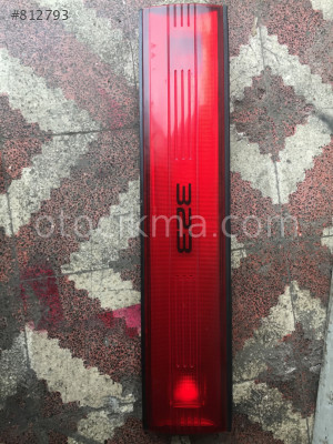 Mazda 323 orta reflektor
