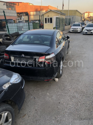 Citroen c5 çıkma bağaj kapağı