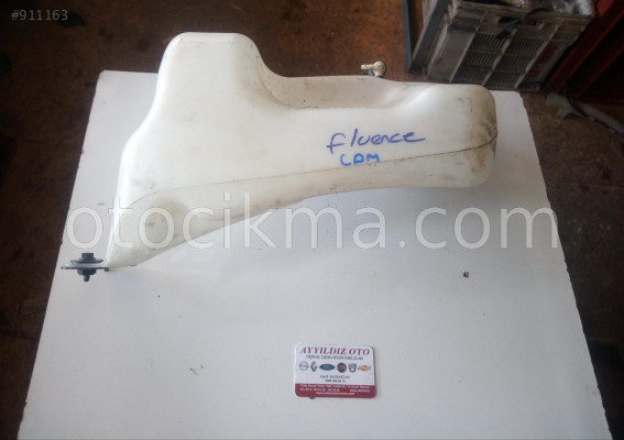 RENAULT FLUENCE CAM SU BİDONU