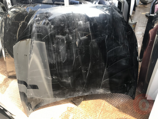 Audi Q7 motor kaputu çıkma orjinal