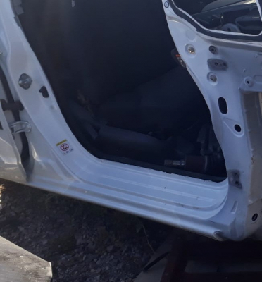 2010 MODEL HONDA JAZZ ÇIKMA SAĞ YAN PANEL.