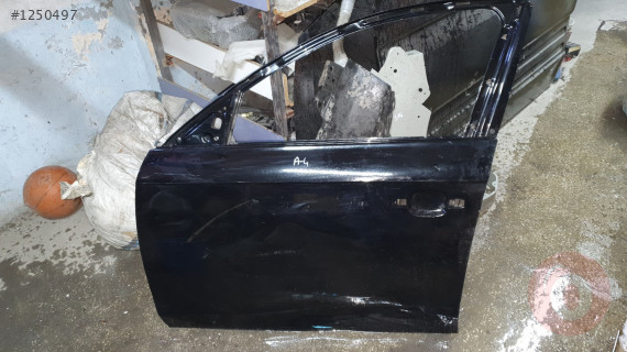 AUDİ A4 SOL ÖN KAPI