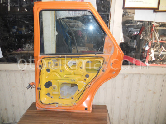FORD ESCORT SAĞ ARKA KAPI ORJİNAL ÇIKMA 1990-1995 MODEL