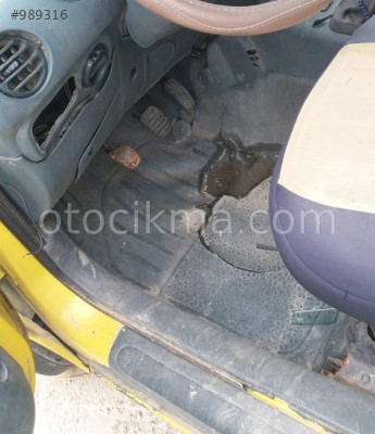 2001 renault kangoo 1.9 çıkma paspaslar