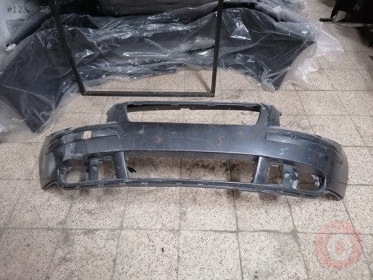 VOLVO V40 SİYAH ÖN TAMPON