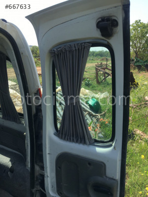 RENAULT KANGOO SAĞ BAGAJ KAPISI