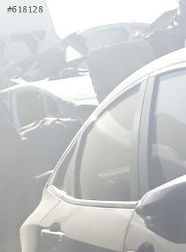 2013 HONDA CİVİC HATASIZ SAĞ ARKA KAPI CAMI.