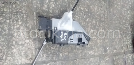 Peugeot  301 kapı kilidi