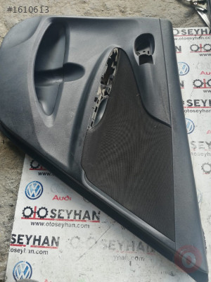 Toyota corolla 2008 sağ arka kapı kartonu