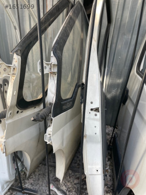 V184 sol ön kapı çıkma