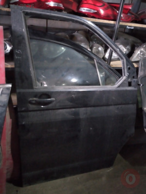 Volkswagen transporter çıkma sağ ön kapı
