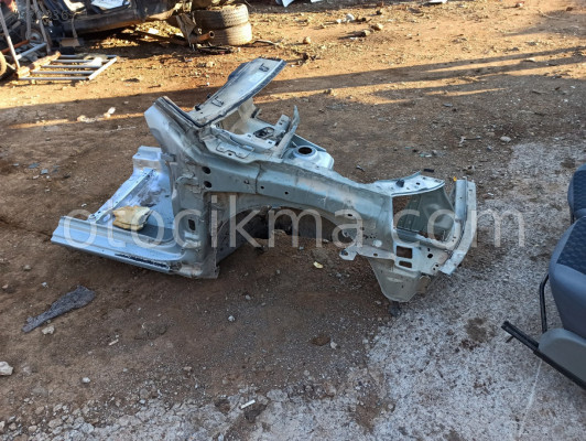 RENAULT CLİO SAĞ YARIM ŞASE