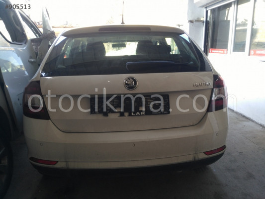 SKODA RAPİD ÖN ARKA VE KAPI CAMLARI
