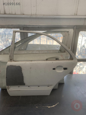 MERCEDES W211 SOL ARKA KAPI