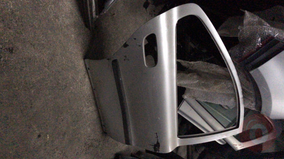 Volvo s60 sağ arka kapı çıkma orjinal