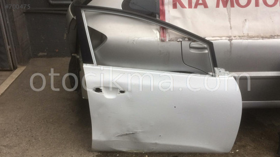 2013 KIA CEED SAĞ ÖN KAPI ÇIKMA VE SÖKME PARÇA