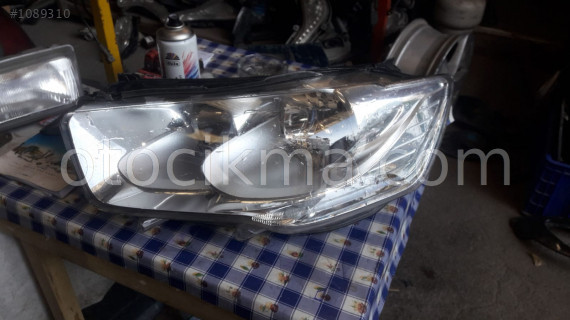 citroen c elysee çıkma hatasız sağ far