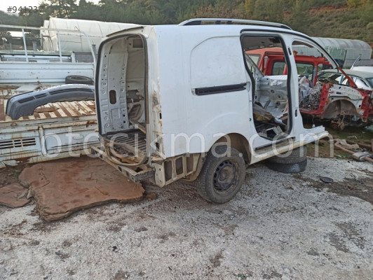 PEUGEOT PARTNER 2012 YAKIT DEPOSU