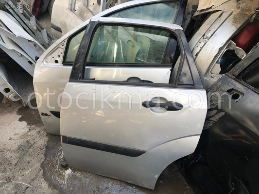 2002 Ford focus sol arka kapı