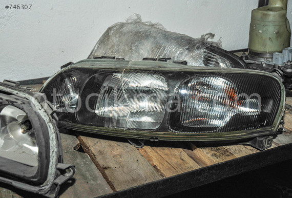VOLVO S60 ÇIKMA SAĞ FAR.
