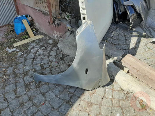 Çamurluk sol ön Auris Toyota orjınal