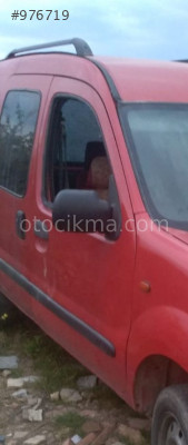 1998 model renault kangoo 1.9 çıkma sağ ön dolu kapı