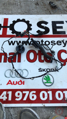 8V4971687P audi a3 2019 sol arka kapı tesisatı